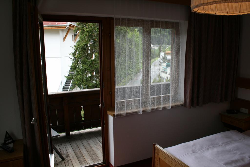 Bed and Breakfast Haus Oberland Sankt Anton am Arlberg Exterior foto